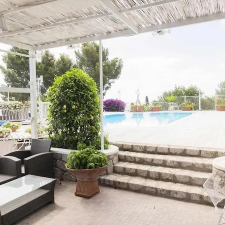 A Trophy Of Glamour, Prestige And Luxury Holiday home *